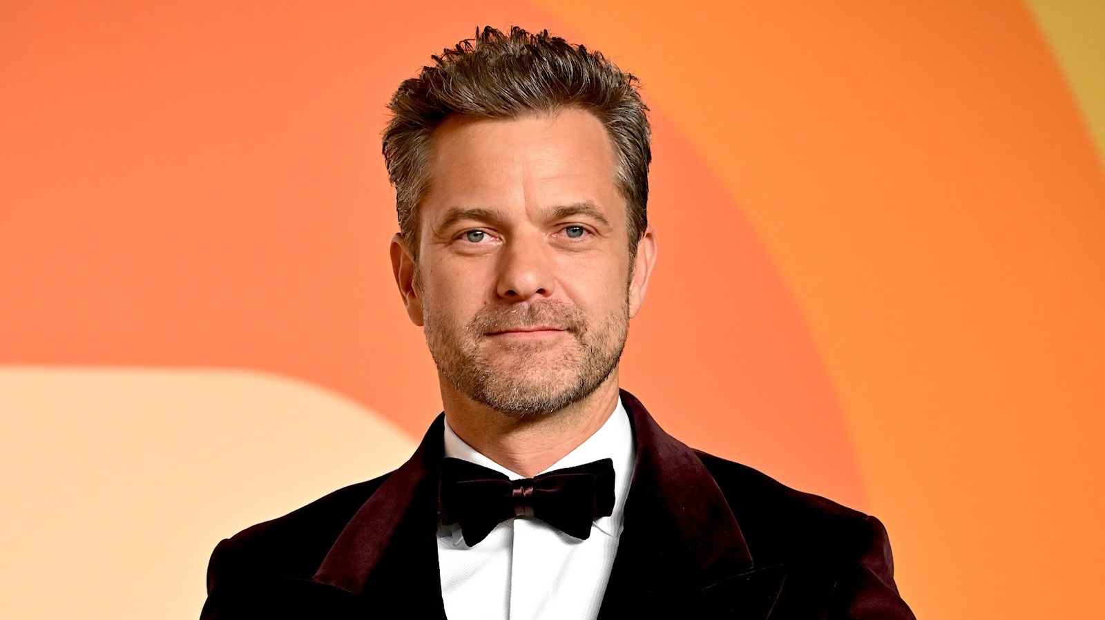 Casting News: Joshua Jackson Joins Your Friends & Neighbors, Ellen Pompeo’s Hulu Pilot, And More
