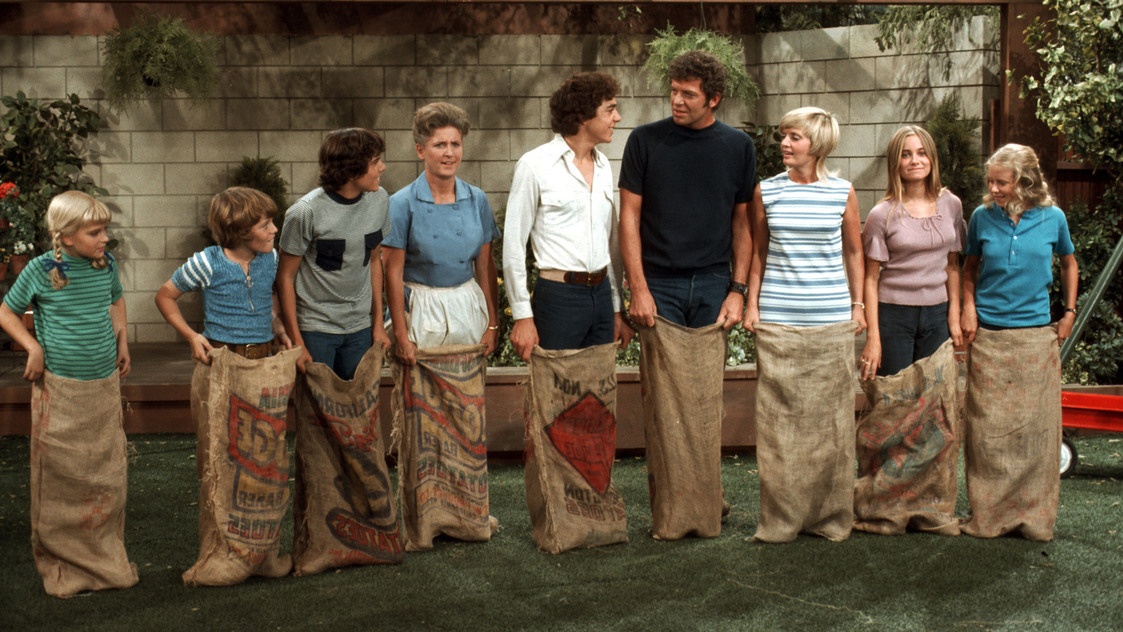 The Brady Bunch Creator Bought Out One Star’s Nightclub Contract To Shoot The Pilot