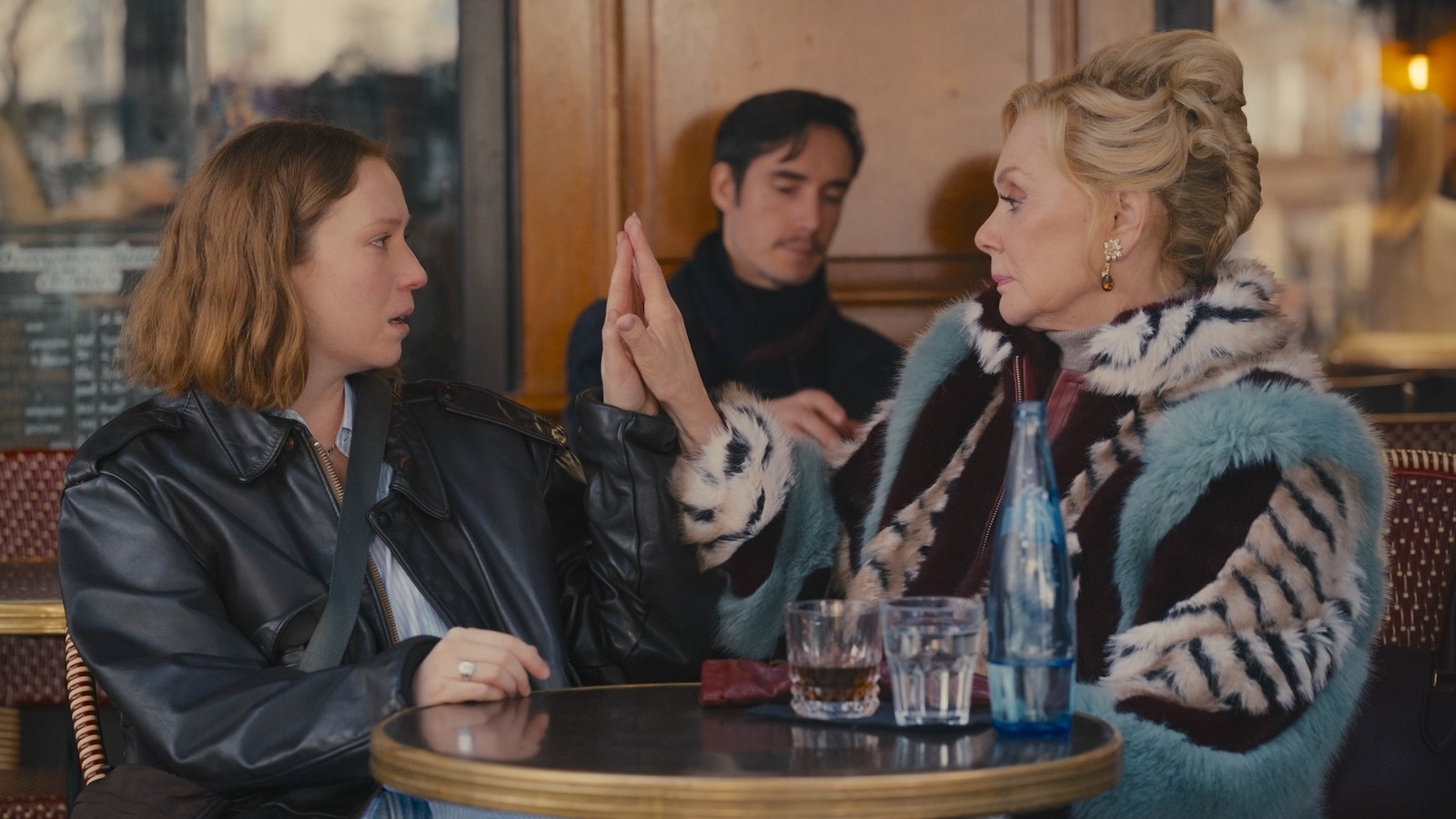 Hacks Creators Talk Spin-Off Chances, That Perfect Judy And Barbra Duet, And Why We Didn’t See DJ’s Reaction To Deborah’s Illness