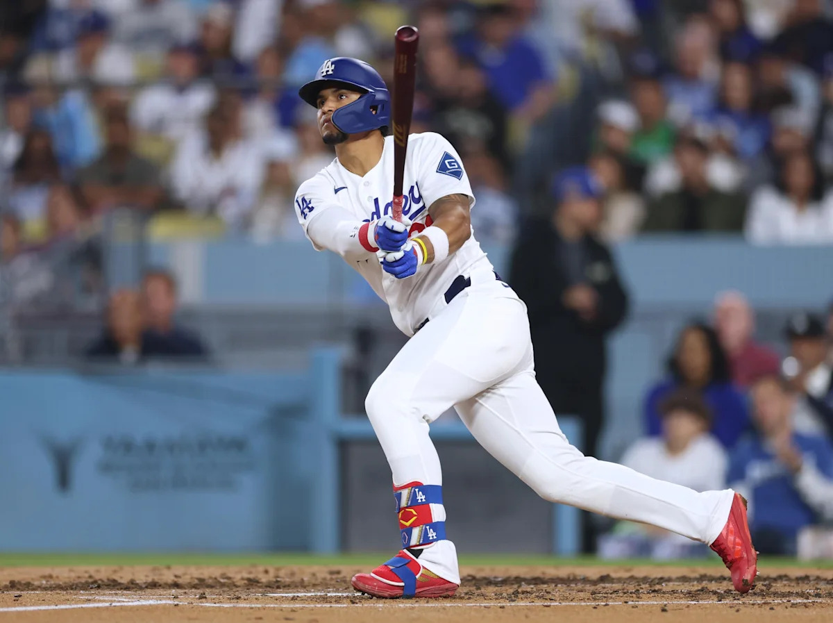 Santiago Espinal signs minor league deal with Diamondbacks