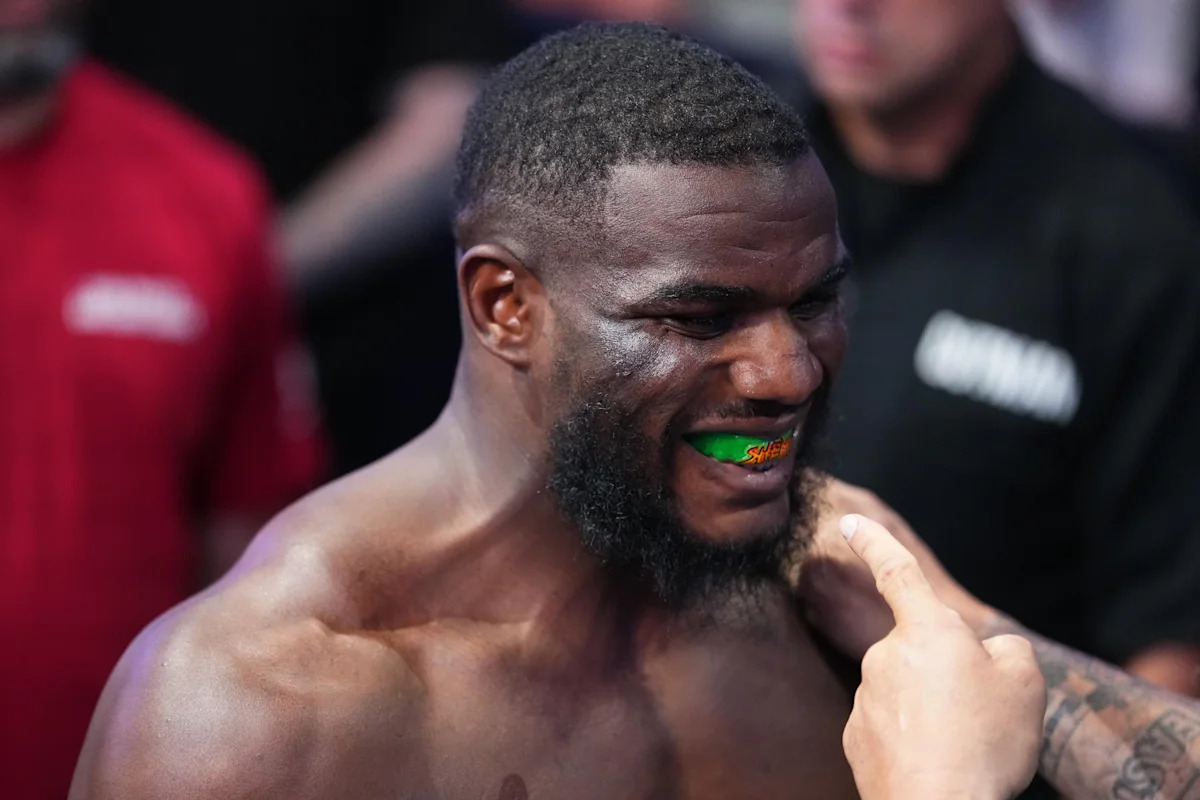 Here’s MMAmania.com’s UFC Sacramento betting odds ‘Weekend Lock’ … what’s yours?