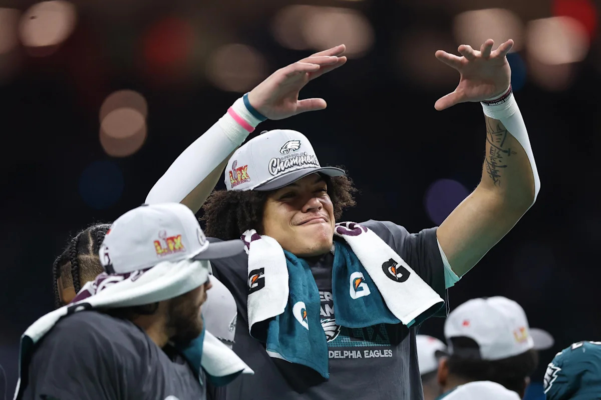 Johnny Wilson waived/injured among Eagles roster moves