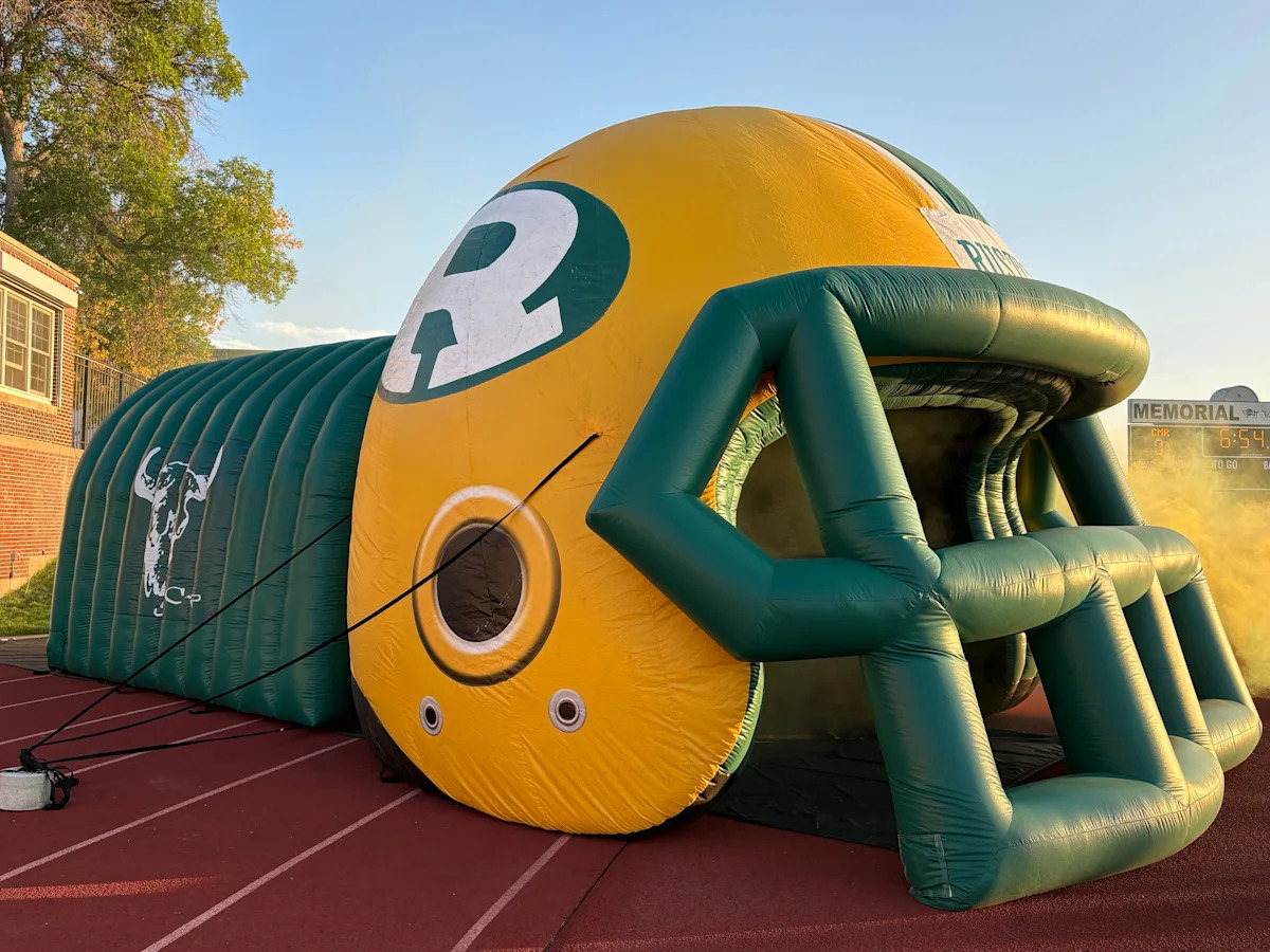 Helena Capital holds off CMR football in season-opener