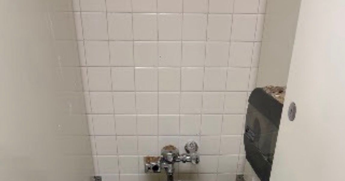 Mice, a Caved-In Ceiling, and Cloudy Water: The GSA’s New Office Is Falling Apart