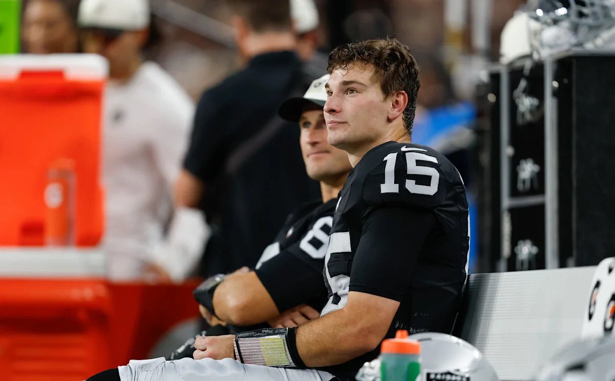 When might Fernando Mendoza finally start for the Raiders?