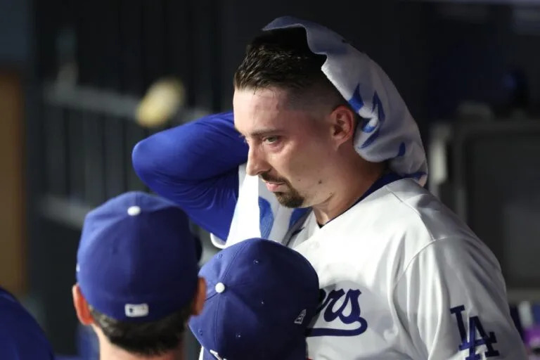 Blake Snell Exits Dodgers-Reds Game Early With Injury