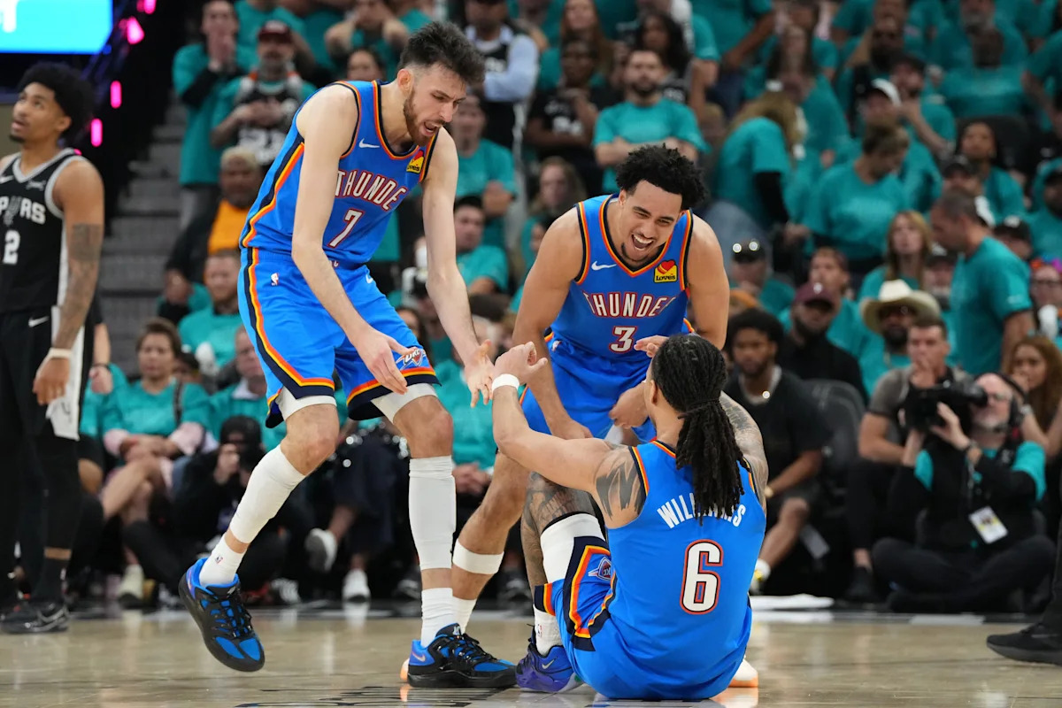 Several OKC Thunder players play football in team-bonding exercise