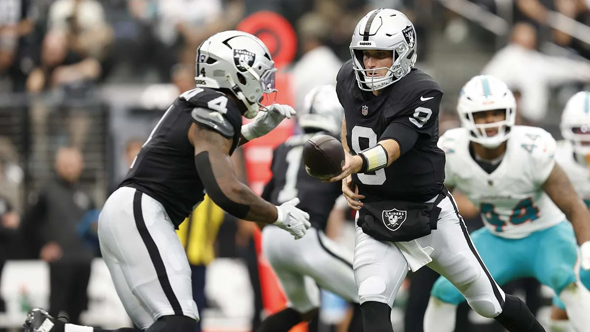 Raiders news: Watch Kirk Cousins find Ashton Jeanty for 300th career passing TD