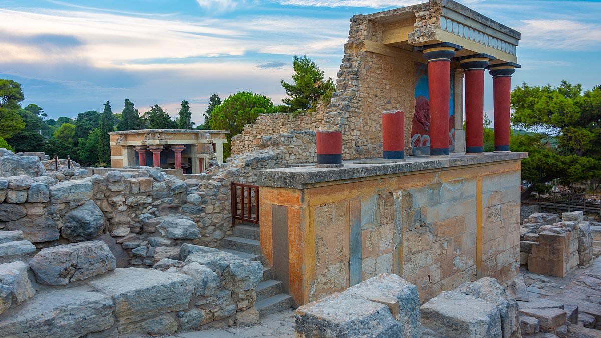 Don’t be fooled! These landmarks that tourists flock to aren’t quite what they seem – from Juliet’s balcony to ‘fake’ ancient Greek ruins