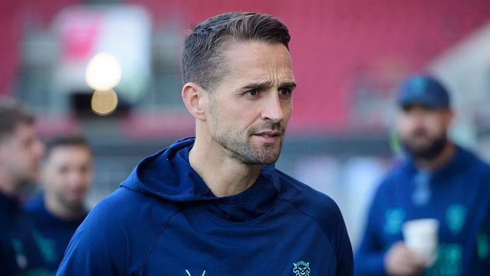‘Pure personality, heart and passion’ – Cohen