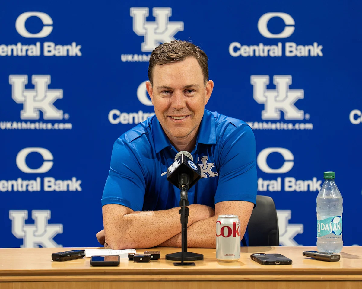 Kentucky makes final three for elite 2028 quarterback
