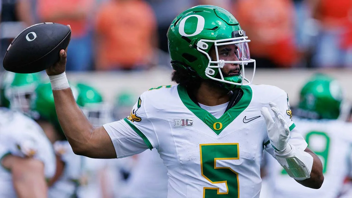 Oregon football’s Dante Moore reveals player-led meeting after Oklahoma State LOSS