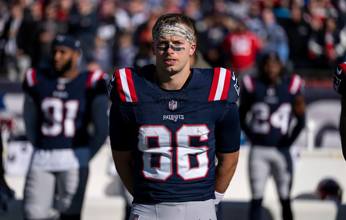 Patriots vs. Seahawks inactives: Efton Chism a healthy scratch, Seattle down core defender