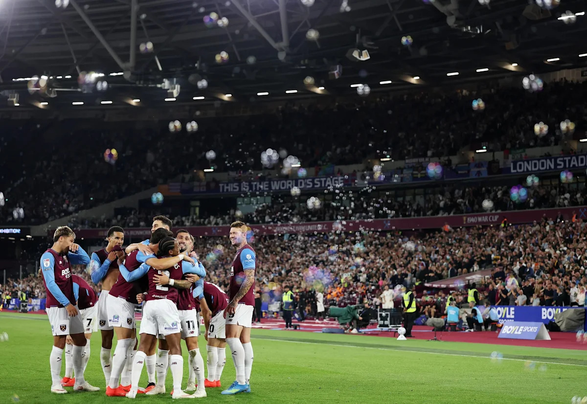 West Ham 6-0 Wrexham: Incredible Irons hammer Wrexham at the London Stadium