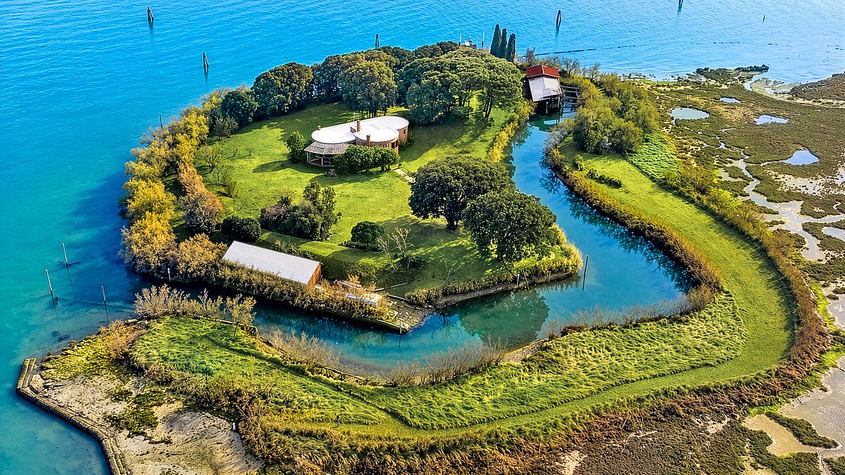 Private island hideaway just outside Venice goes on sale for £4.7m – where you can escape the canal crowds in a historic fortress
