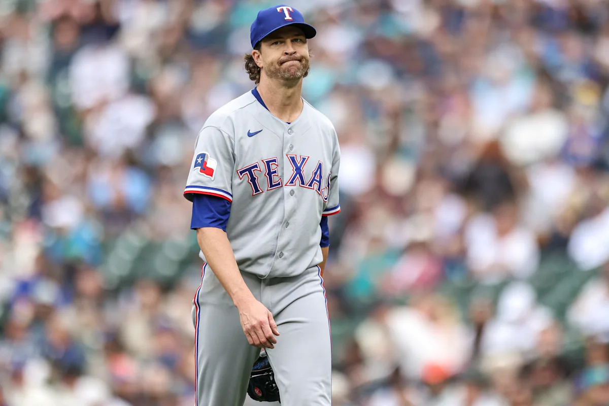 Rangers bullpen blows brilliant start from Jacob deGrom, who struck out 12 in 6 1-hit innings in loss to Mariners
