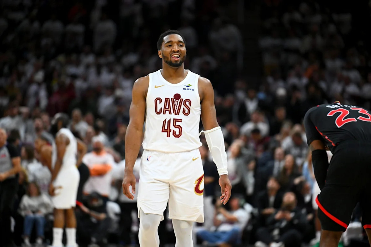 Donovan Mitchell shares Jay Wright story as reason why he didn’t choose Villanova