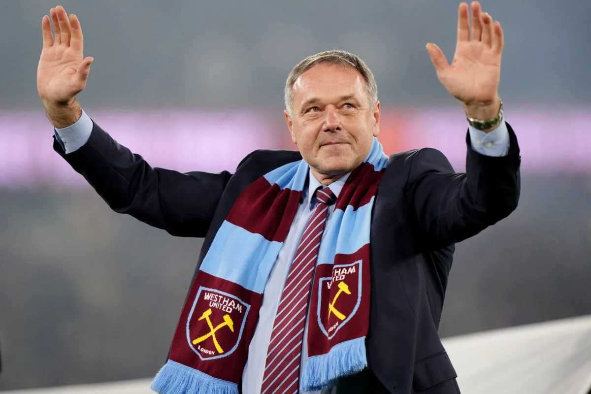 West Ham legend Ludek Miklosko dies aged 64 after cancer battle