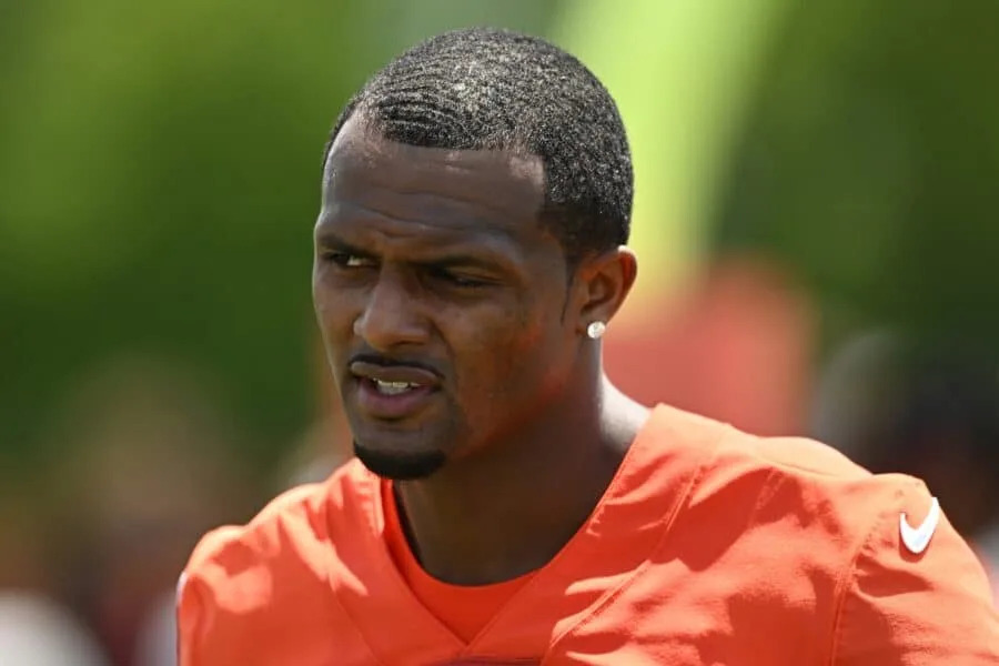‘That Was Awful’ — Ex-NFL WR Bluntly Rips Deshaun Watson, Calls for Shedeur Sanders To Take Over As Browns QB1