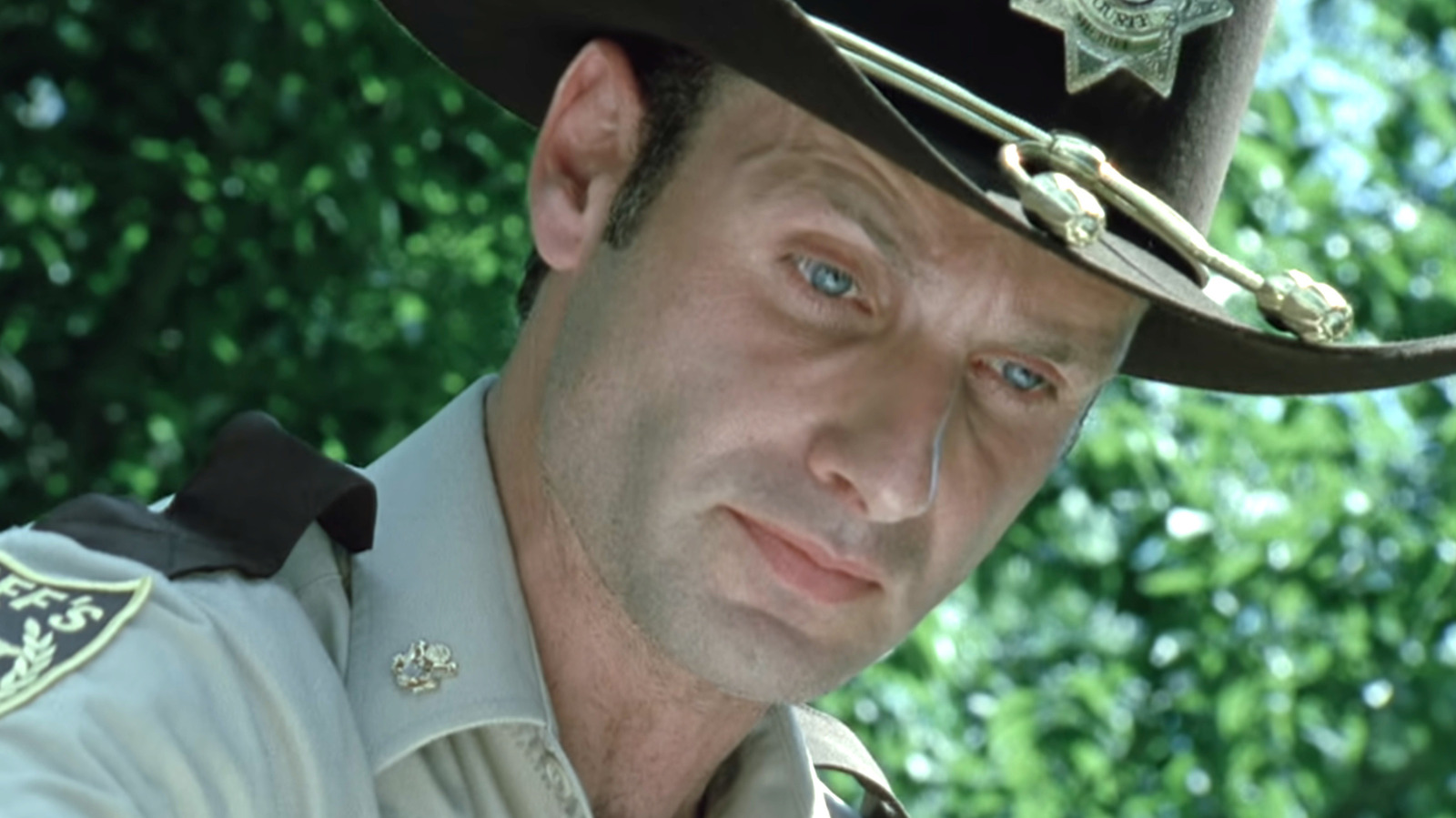 5 Walking Dead Characters Who Survived On The Show Way Longer Than In The Comics