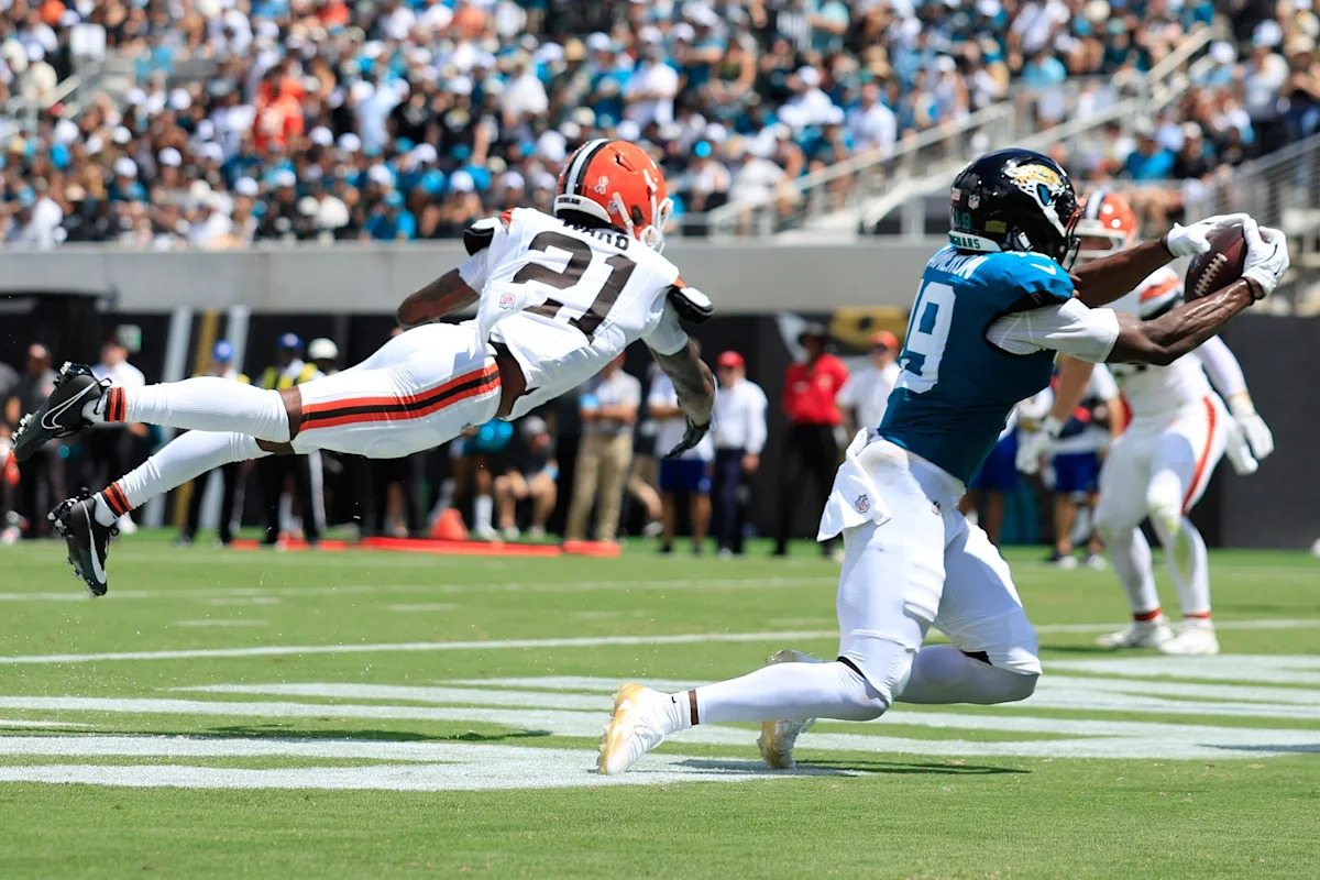 Coen breaks down impressive Lawrence to Cameron TD pass in Jaguars win