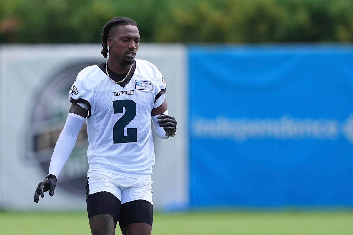 Watch Riq Woolen shut down every target in dominant Eagles debut today